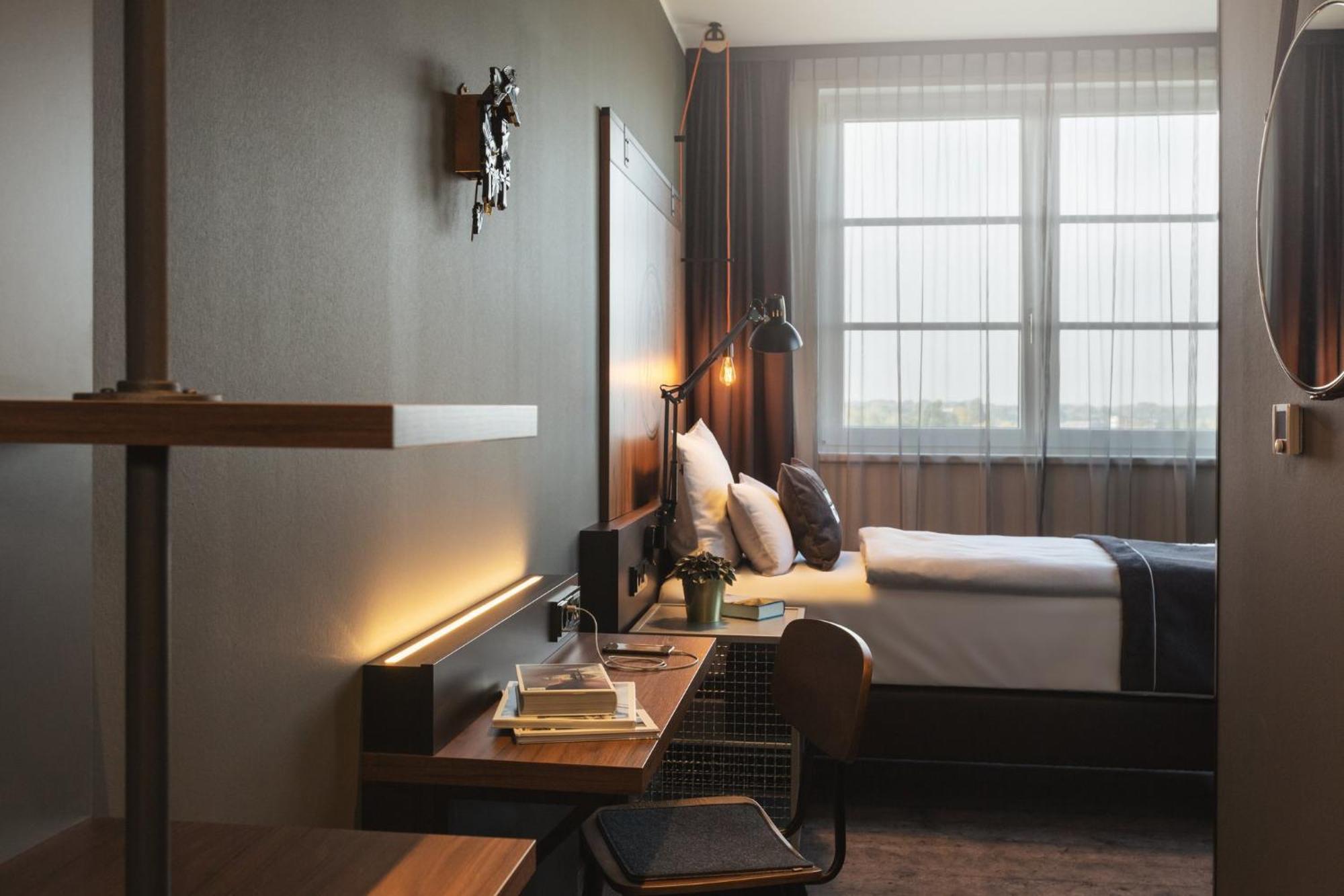 Holiday Inn - The Niu, Bricks Hamburg Eppendorf By Ihg Экстерьер фото